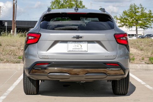 Used 2024 Chevrolet Trax ACTIV w/ Sunroof Package image 12