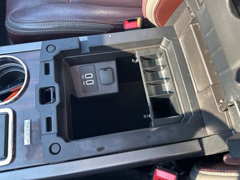 Used 2017 Ford Expedition EL Platinum image 31