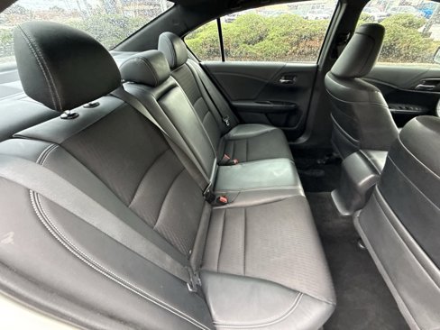 Used 2017 Honda Accord Sport image 34