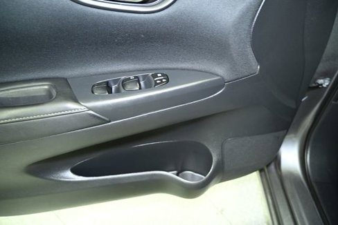 Used 2016 Nissan Sentra S image 25