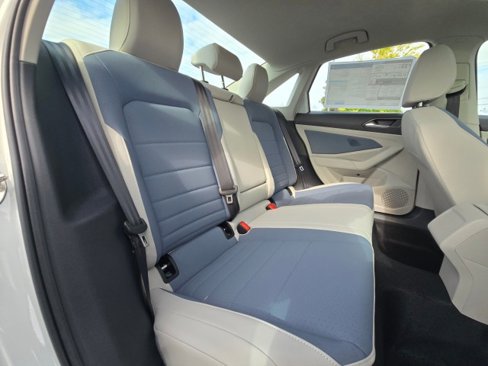 New 2025 Volkswagen Jetta SE image 15