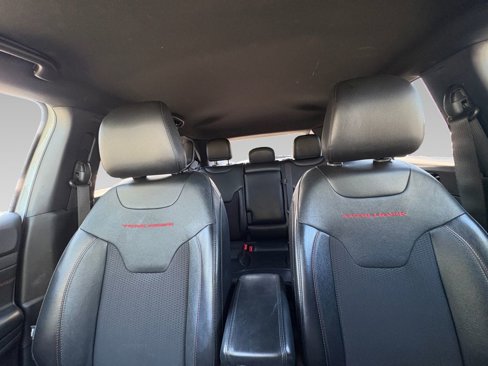 Used 2023 Jeep Compass Trailhawk image 2