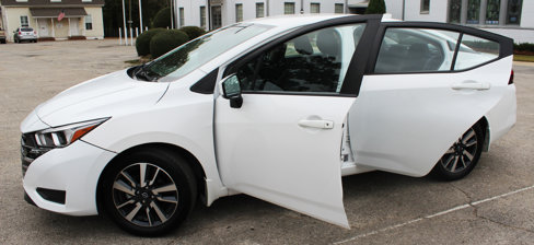 Used 2023 Nissan Versa SV w/ Trunk Package image 3