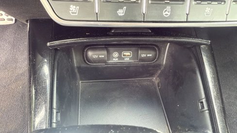 Used 2016 Kia Sorento SX w/ SXL Technology Package image 28