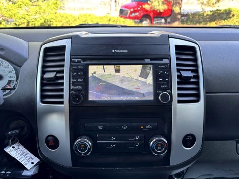 Used 2015 Nissan Xterra PRO-4X w/ Pro-4x Leather Package image 24