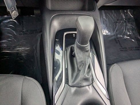 Used 2024 Toyota Corolla LE image 17