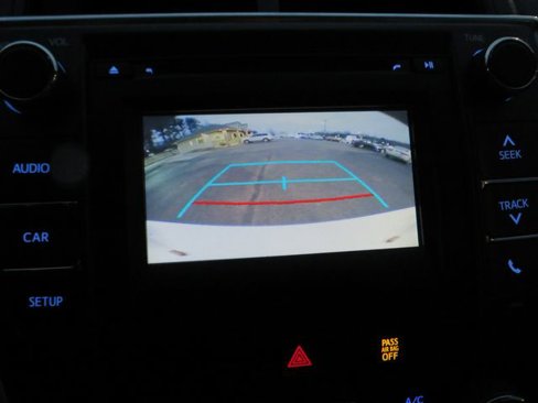 Used 2017 Toyota Camry LE image 27