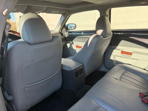 Used 2006 Chrysler 300 C w/ Protection Group II image 15