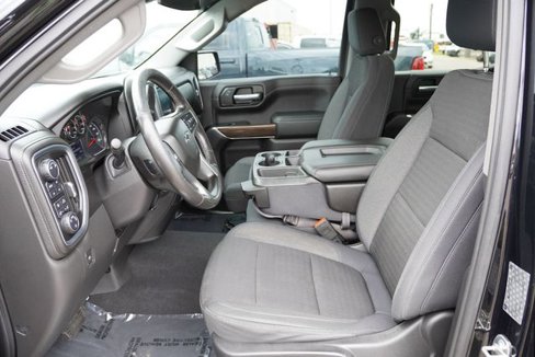 Used 2019 Chevrolet Silverado 1500 LT Trail Boss w/ Convenience Package image 18