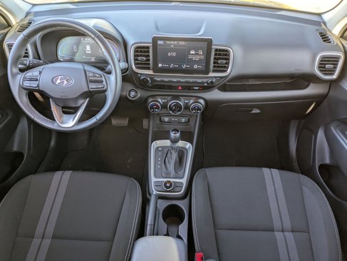 Used 2024 Hyundai Venue SEL image 20