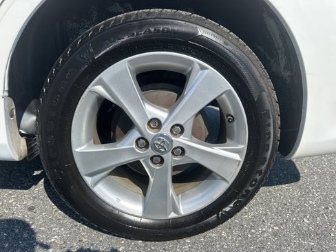 Used 2012 Toyota Corolla LE image 25