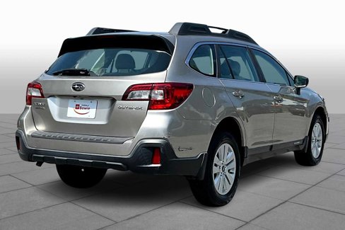 Used 2018 Subaru Outback 2.5i image 12