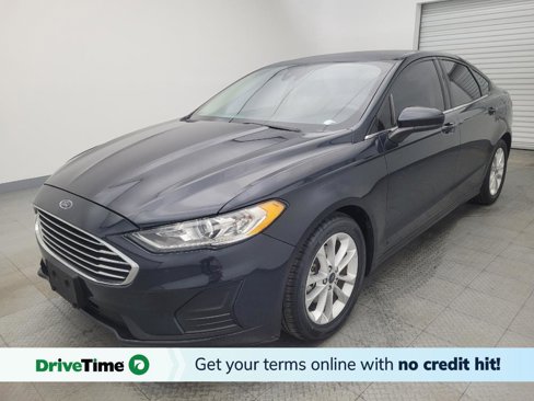 Used 2020 Ford Fusion SE image 1