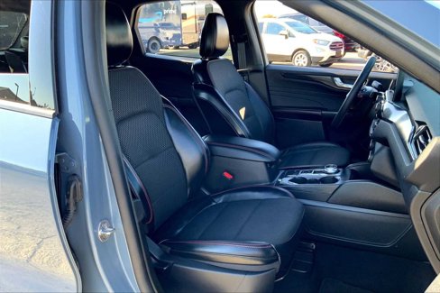 Used 2024 Ford Escape ST-Line w/ Cold Weather Package image 8