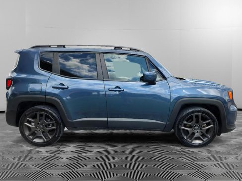 Used 2021 Jeep Renegade Latitude image 5