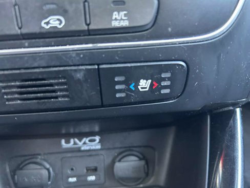 Used 2015 Kia Sorento SX image 12