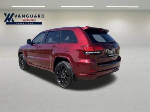 Used 2019 Jeep Grand Cherokee Altitude image 4