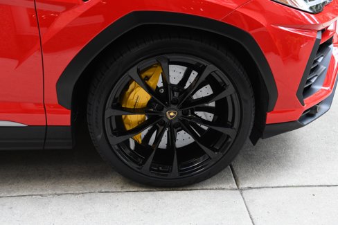 Used 2022 Lamborghini Urus image 24