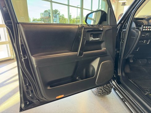 Used 2021 Toyota 4Runner TRD Off-Road Premium w/ Moonroof Package image 10