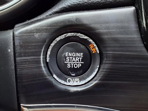 Used 2020 Jeep Grand Cherokee Limited image 10