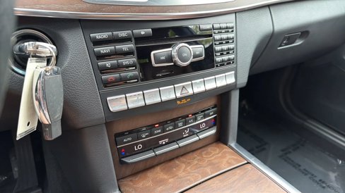 Used 2014 Mercedes-Benz E 350 Sedan image 41