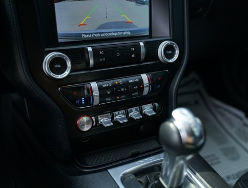 Used 2020 Ford Mustang Premium image 25
