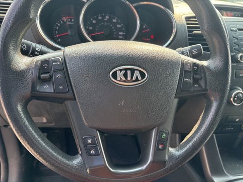 Used 2012 Kia Sorento LX w/ Convenience Pkg image 24