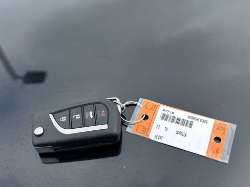 Used 2023 Toyota Corolla LE image 35