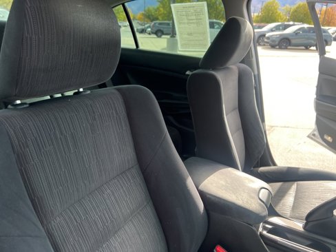 Used 2012 Honda Accord LX image 30