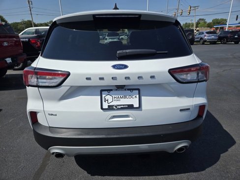 Used 2020 Ford Escape SE Sport image 6