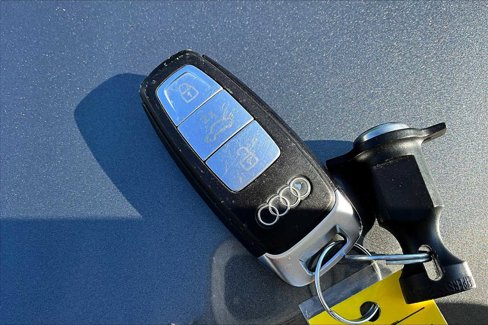Used 2019 Audi Q8 Premium w/ Convenience Package image 14