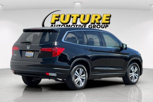 Used 2017 Honda Pilot EX-L image 4