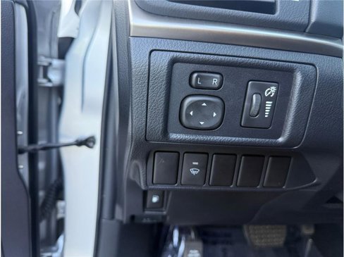 Used 2016 Lexus CT 200h image 26