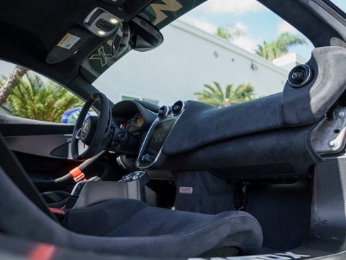 Used 2018 McLaren 570S Coupe image 10