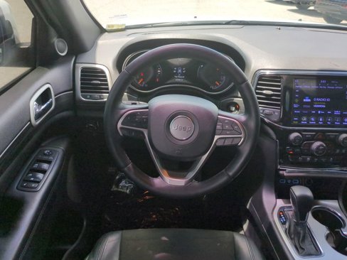 Used 2020 Jeep Grand Cherokee Altitude image 15