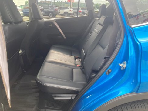 Used 2018 Toyota RAV4 Limited image 15