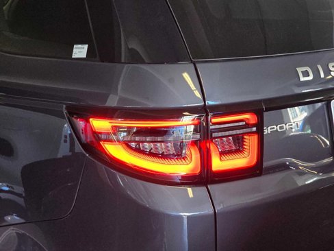 Certified 2025 Land Rover Discovery Sport S image 11