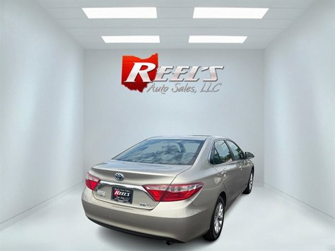 Used 2015 Toyota Camry LE image 35