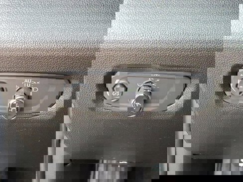 Certified 2023 Chevrolet Traverse RS image 32