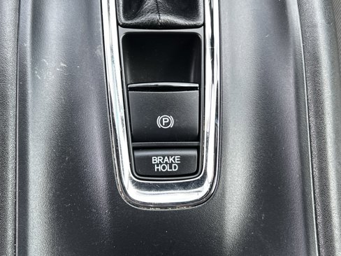 Used 2021 Honda HR-V Sport image 16