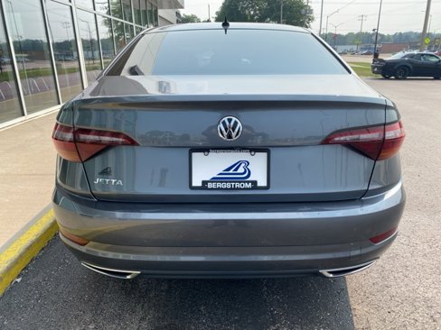 Used 2019 Volkswagen Jetta R-Line image 6