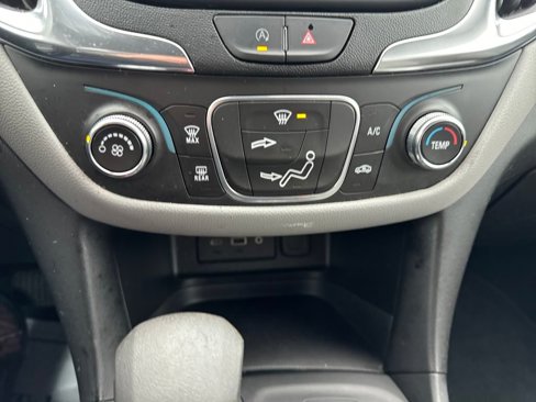 Used 2022 Chevrolet Equinox LT image 17