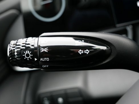 New 2025 Hyundai Elantra SEL image 28