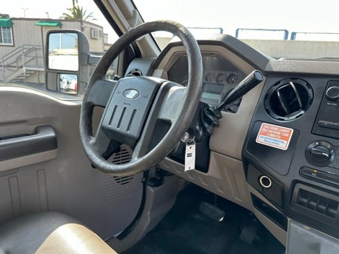 Used 2010 Ford F550 2WD Regular Cab Super Duty image 31