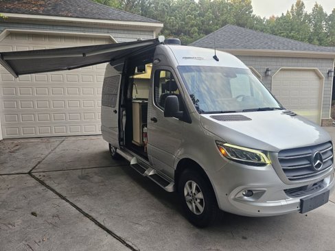 Used 2019 Mercedes-Benz Sprinter 2500 image 40