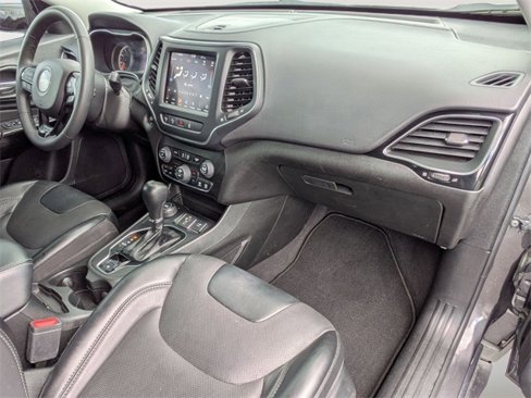 Certified 2023 Jeep Cherokee Altitude Lux image 30