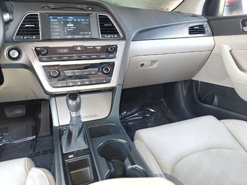 Used 2017 Hyundai Sonata Sport w/ Value Edition Package 02 image 17