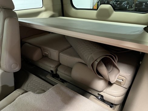 Used 2012 Cadillac Escalade Luxury image 16