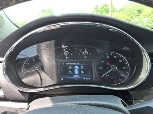 Used 2021 Buick Encore Preferred image 21