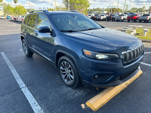 Used 2019 Jeep Cherokee Latitude Plus image 2